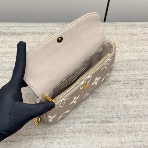LV Wallet On Chain Ivy M82211 - RLB32