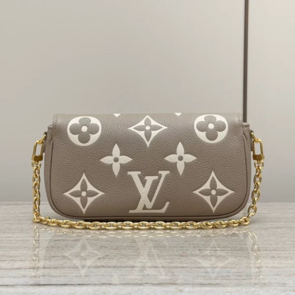 LV Wallet On Chain Ivy M82211 - RLB32