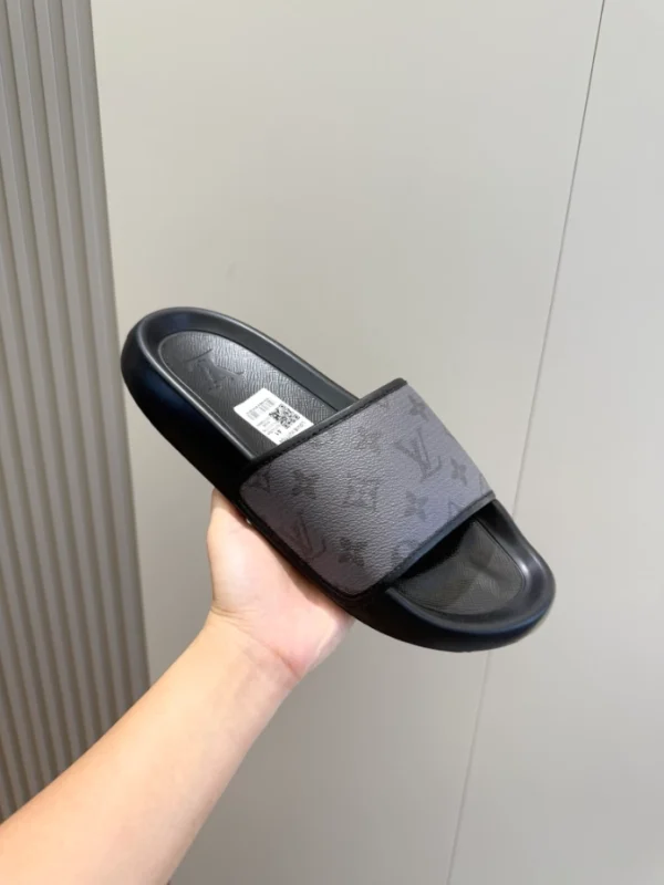 LV Waterfront Mule - S63
