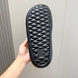 LV Waterfront Mule - S66