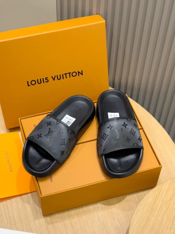 LV Waterfront Mule - S66