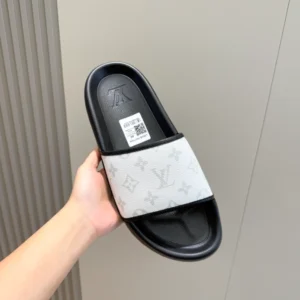 LV Waterfront Mule - S67