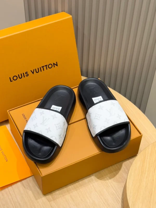 LV Waterfront Mule - S67