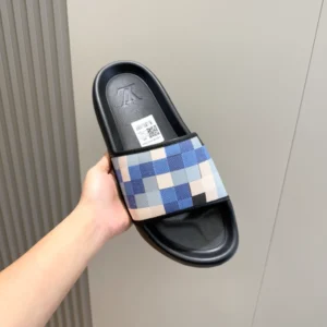LV Waterfront Mule - S68