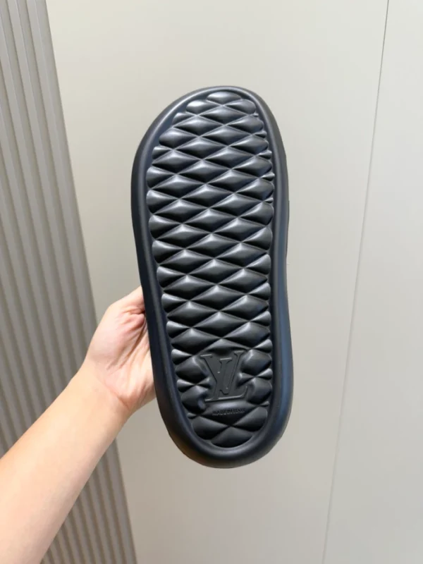 LV Waterfront Mule - S69