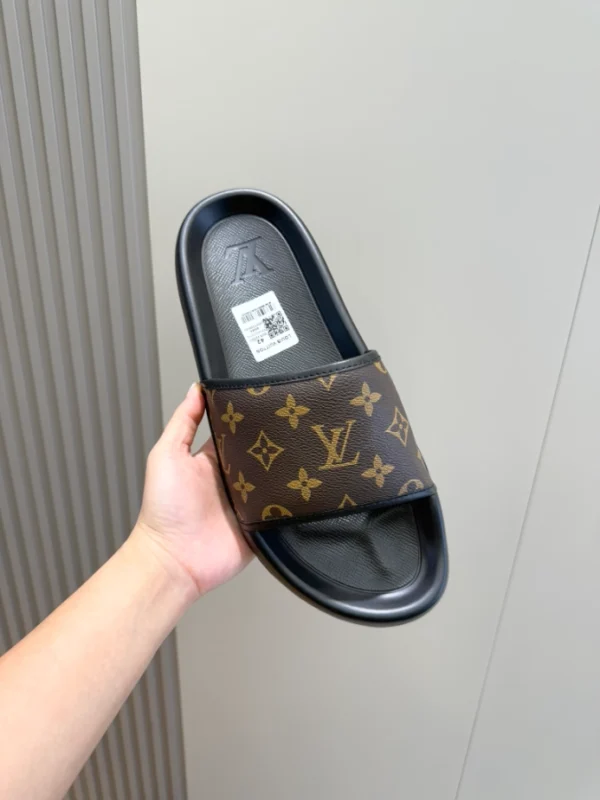 LV Waterfront Mule - S69