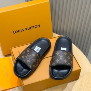 LV Waterfront Mule - S69