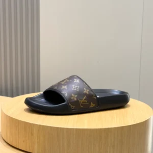 LV Waterfront Mule - S69