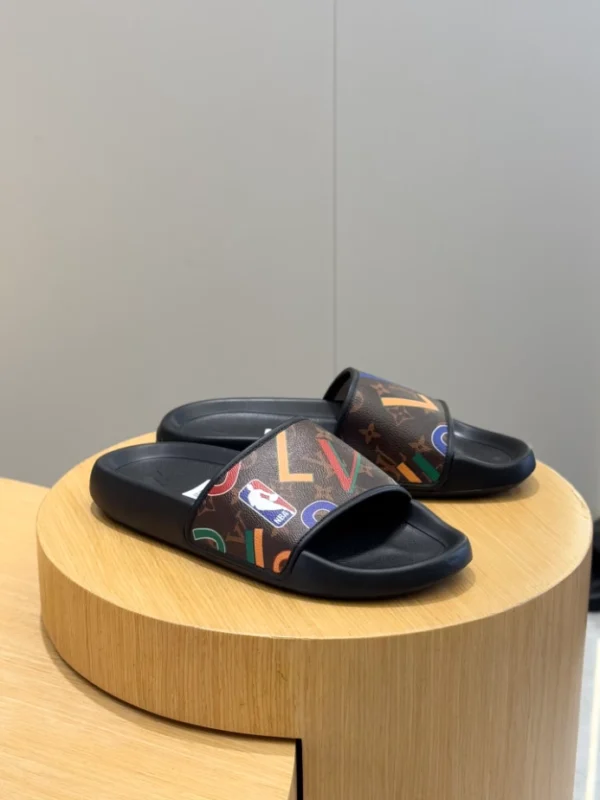 LV Waterfront Mule - S70