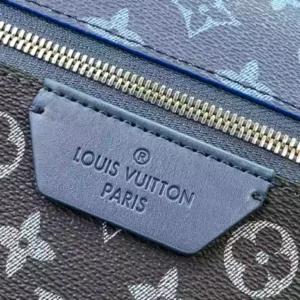 LV Discovery Backpack PM M11590 - RBV80
