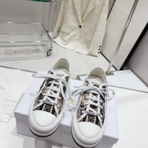 Dior Walk'n'Dior Platform Sneaker - RDS108