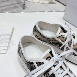 Dior Walk'n'Dior Platform Sneaker - RDS108