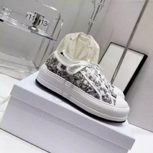 Dior Walk'n'Dior Platform Sneaker - RDS109