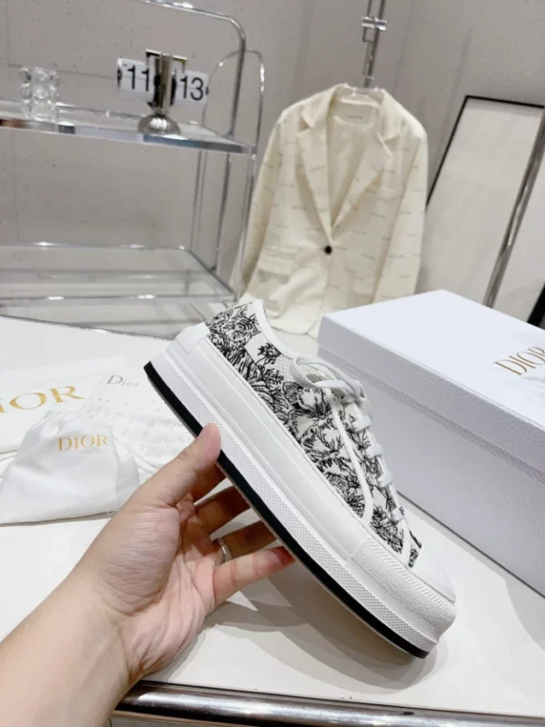 Dior Walk'n'Dior Platform Sneaker - RDS109