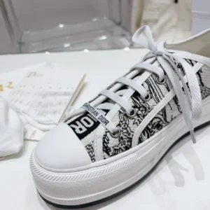 Dior Walk'n'Dior Platform Sneaker - RDS109