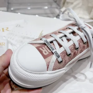 Dior Walk'n'Dior Platform Sneaker - RDS111