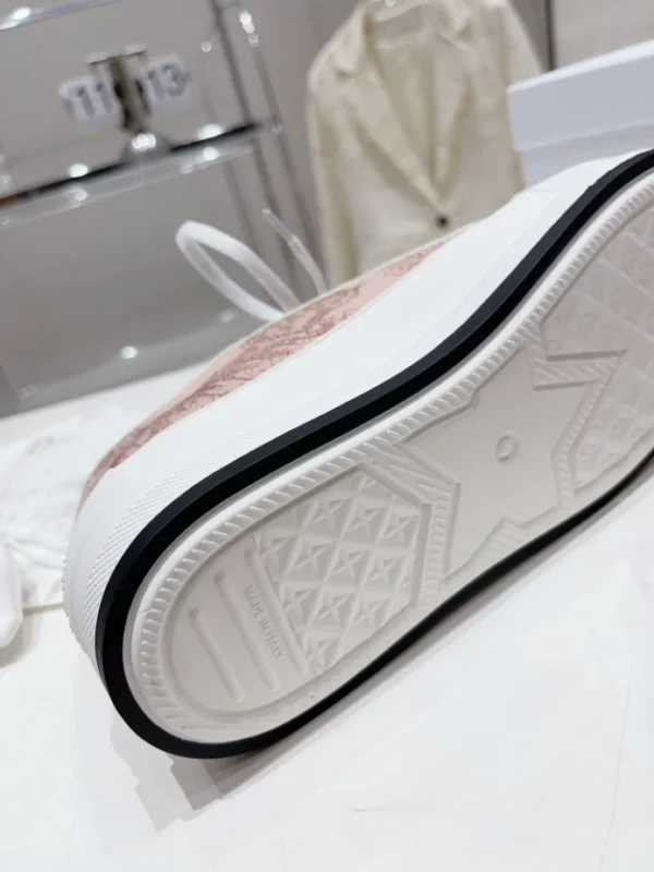 Dior Walk'n'Dior Platform Sneaker - RDS111