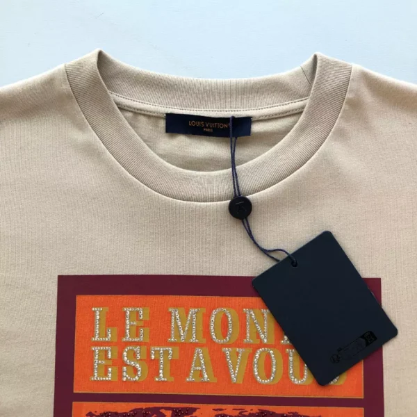 LV Embellished Graphic Cotton T-Shirt in Brown - LRT73