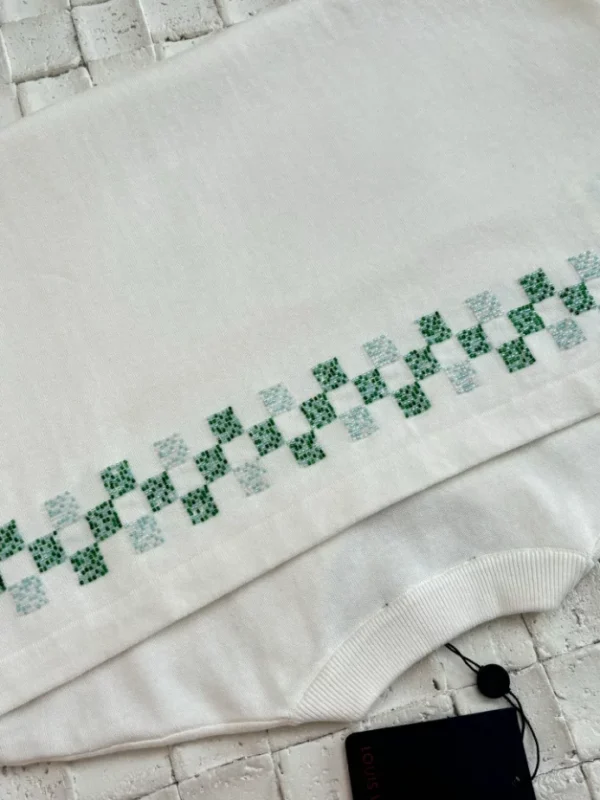 LV Embellished Short-Sleeved Crewneck in White - LRT90