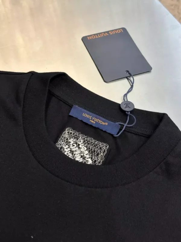 LV Embroidered Signature T-Shirt in Black - LRT99
