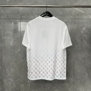 LV Monogram Gradient Embellished Short-Sleeved Crewneck - LRT101