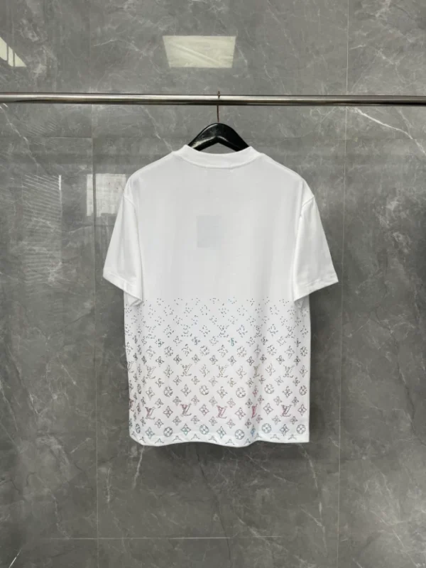 LV Monogram Gradient Embellished Short-Sleeved Crewneck - LRT101