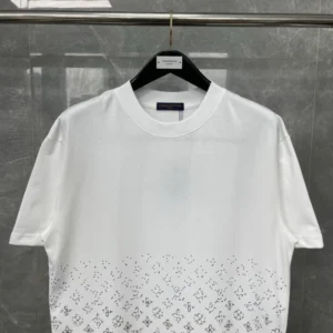 LV Monogram Gradient Embellished Short-Sleeved Crewneck - LRT101