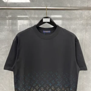 LV Monogram Gradient Embellished Short-Sleeved Crewneck - LRT102