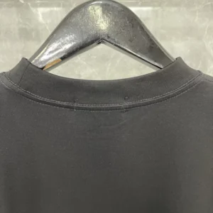 LV Monogram Gradient Embellished Short-Sleeved Crewneck - LRT102