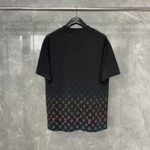 LV Monogram Gradient Embellished Short-Sleeved Crewneck - LRT102