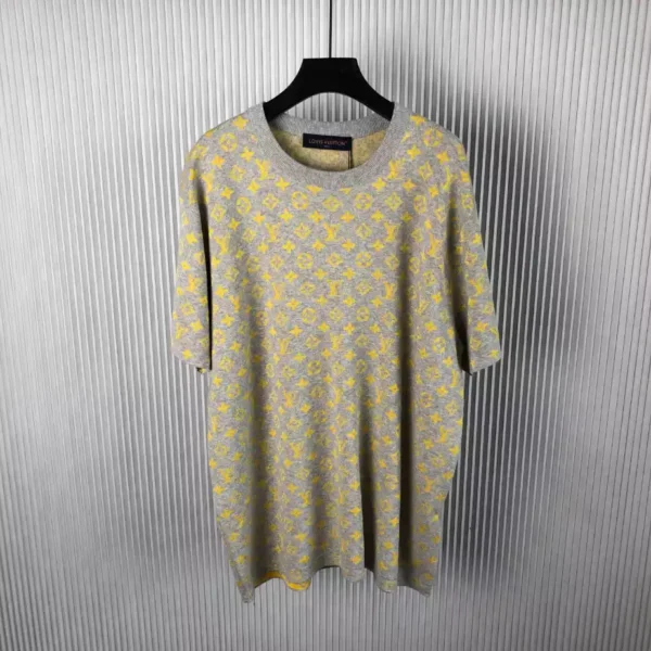 LV Monogram Short-Sleeved Crewneck - LRT86