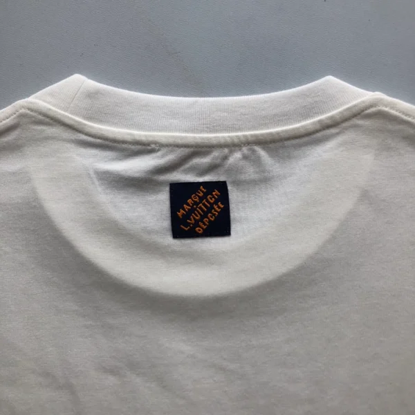 LV Monogram Flower 3D Gradient Print T-Shirt in White - LRT71
