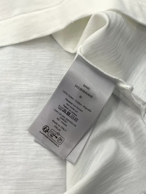 Christian Dior Couture T-Shirt, Relaxed Fit White Distressed-Effect Cotton Jersey - DRT12