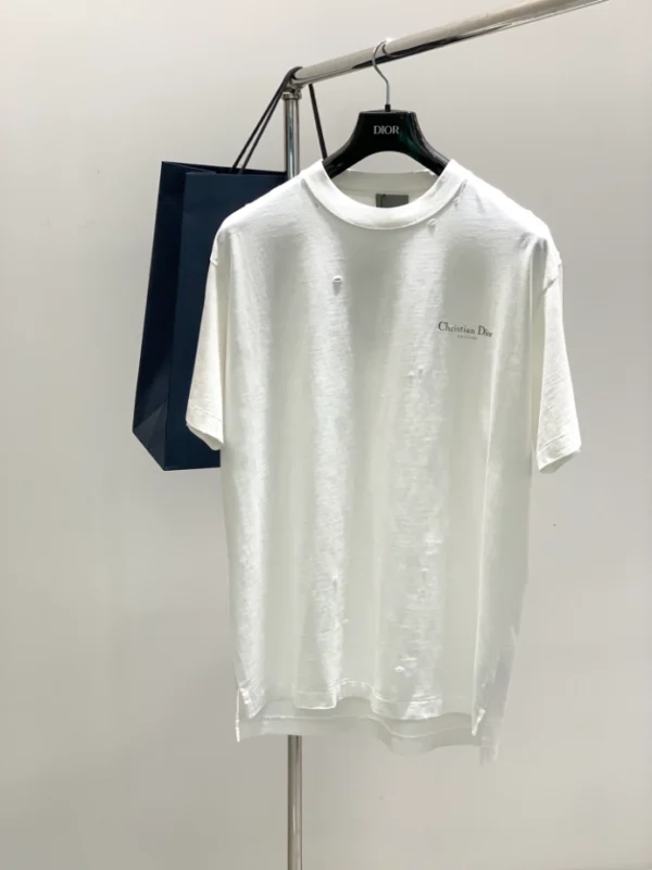 Christian Dior Couture T-Shirt, Relaxed Fit White Distressed-Effect Cotton Jersey - DRT12