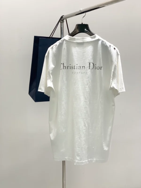 Christian Dior Couture T-Shirt, Relaxed Fit White Distressed-Effect Cotton Jersey - DRT12