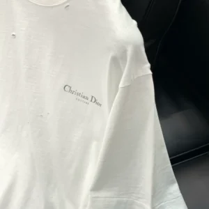 Christian Dior Couture T-Shirt, Relaxed Fit White Distressed-Effect Cotton Jersey - DRT12