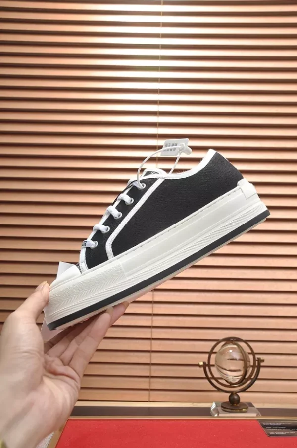 Dior Walk'n'Dior Platform Sneaker - RDS113