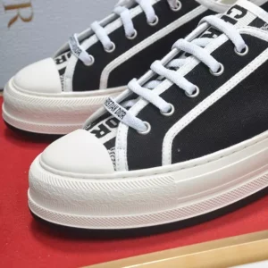Dior Walk'n'Dior Platform Sneaker - RDS113