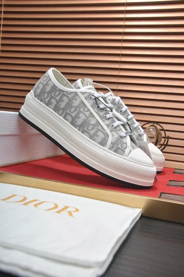 Dior Walk'n'Dior Platform Sneaker - RDS114