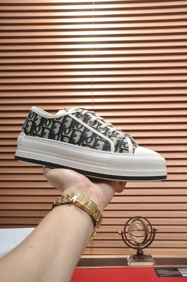 Dior Walk'n'Dior Platform Sneaker - RDS115