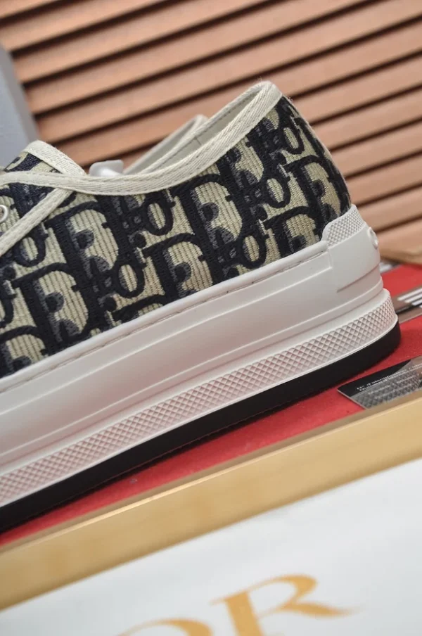 Dior Walk'n'Dior Platform Sneaker - RDS115