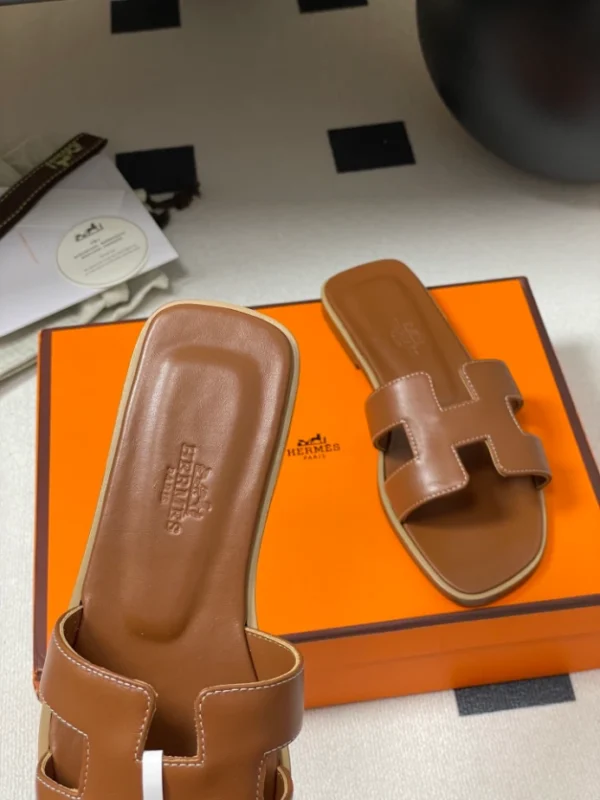 Hermes Oran Sandal - H02