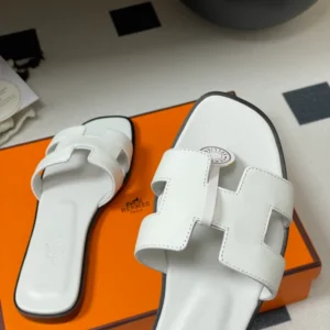Hermes Oran Sandal - H03