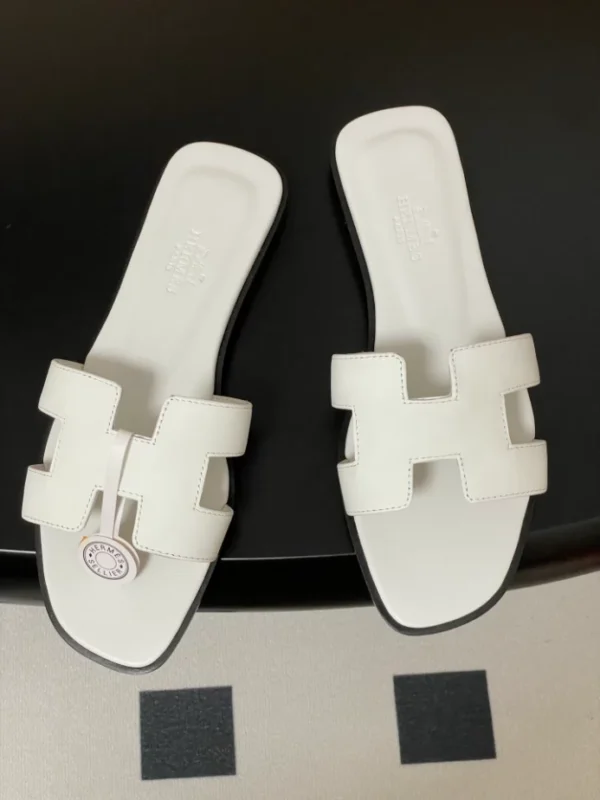 Hermes Oran Sandal - H03