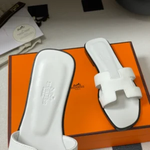 Hermes Oran Sandal - H03
