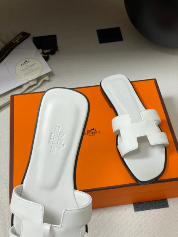 Hermes Oran Sandal - H03