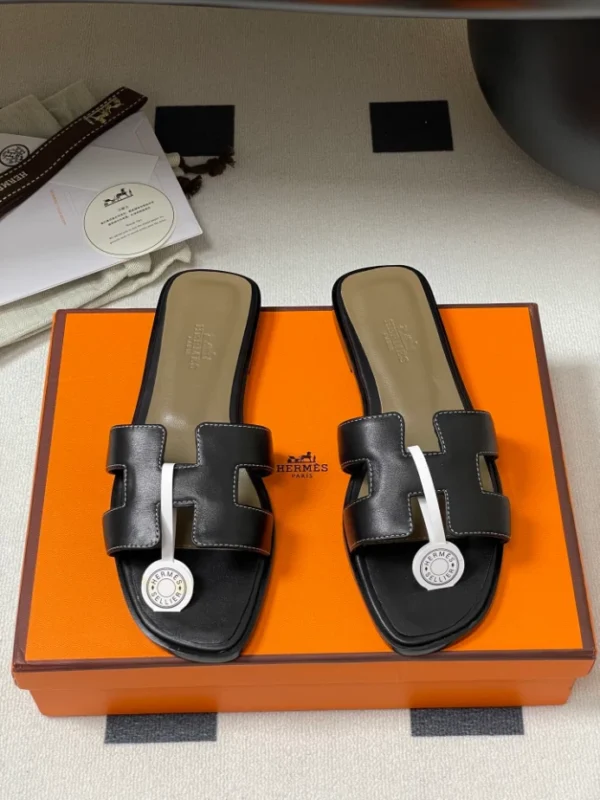 Hermes Oran Sandal - H04