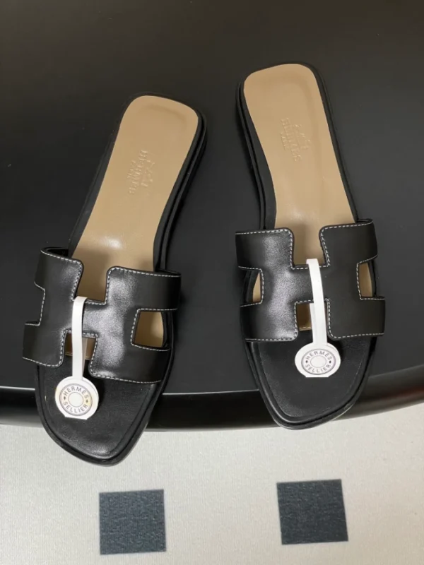 Hermes Oran Sandal - H04