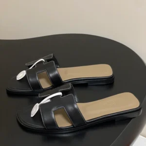 Hermes Oran Sandal - H04