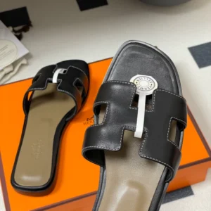 Hermes Oran Sandal - H04